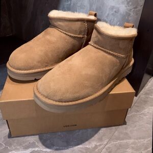 Pure Classic UGG Mini Ultra Boots